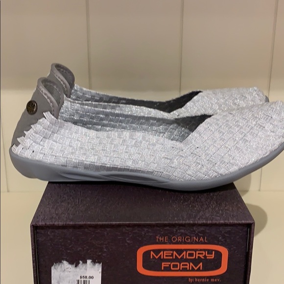 Catwalk Colada Shimmer - Bernie Mev